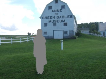 Anne of Green Gables Museum and green lawn.