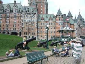 The battery of Terrasse Dufferin, in front of the Château Frontenac.
